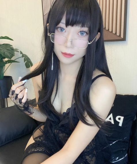 外网末成年女AV片一区二区_720在线播放观看